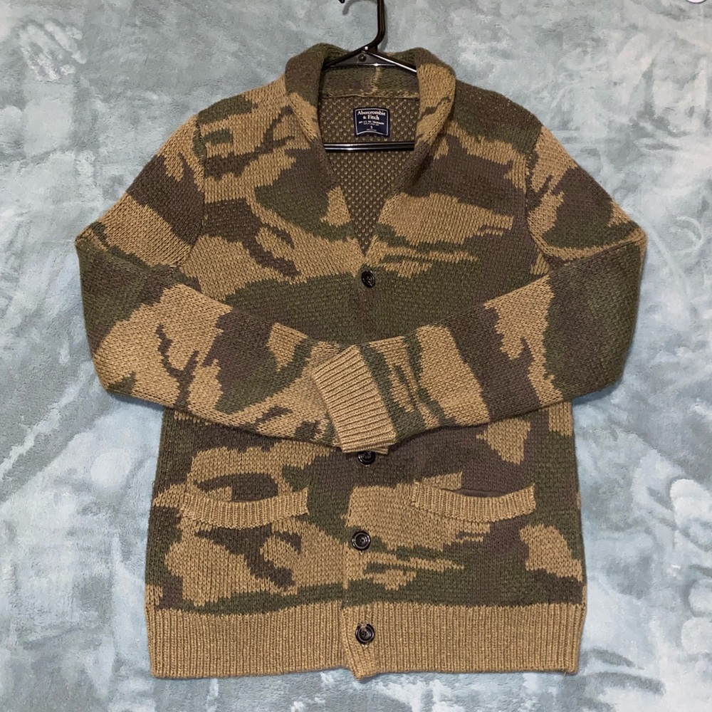 Men's Aberctombie Camouflage Cardigan Sweater Size Small